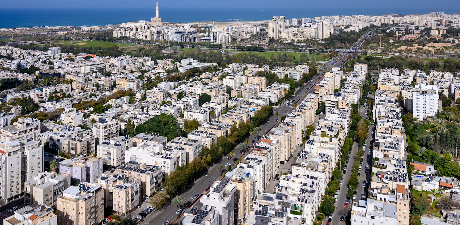 דרך נמיר בתל אביב / צילום: Shutterstock, Boris-B