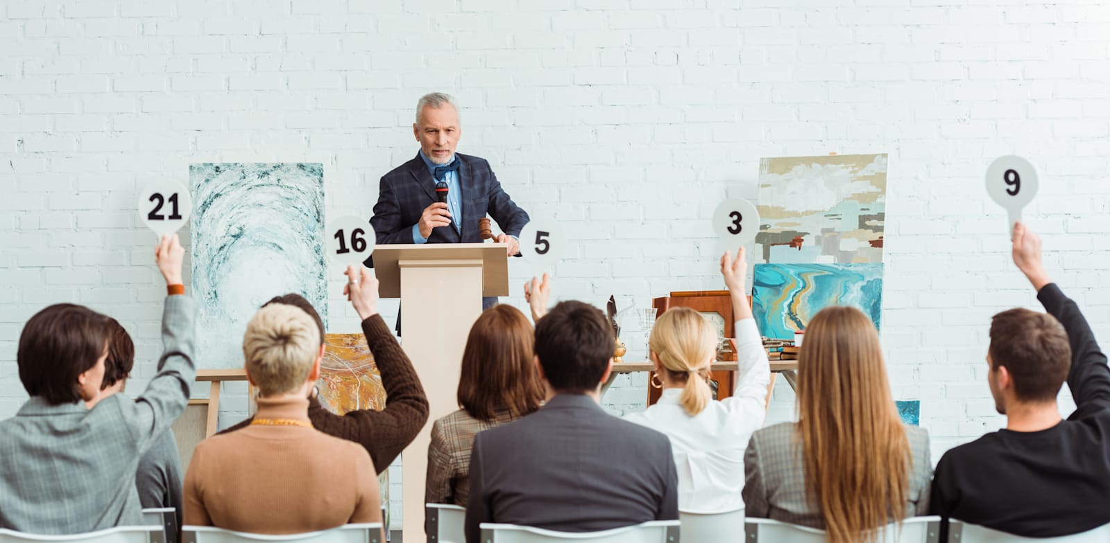 ניגשים למכרז? אלה הדברים שחשוב לדעת / צילום: Shutterstock