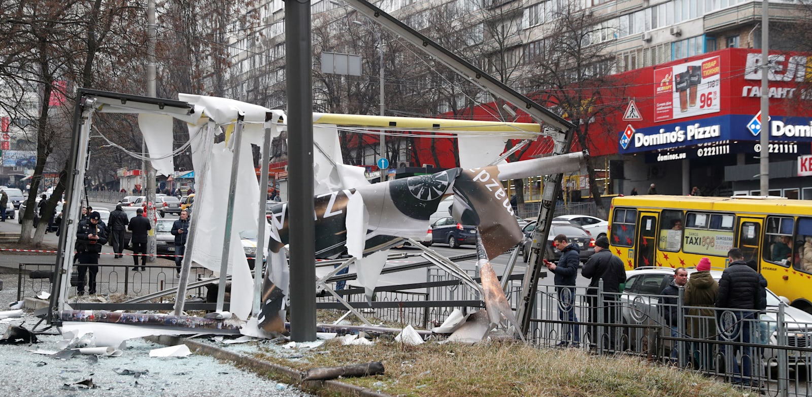 Wreckage from a Russian missile strike in Kyiv  credit:  Valentyn Ogirenko, Reuters