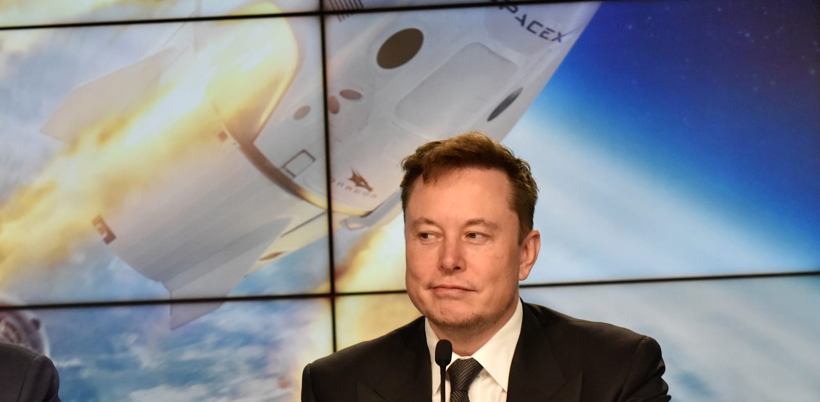 Elon Musk claims Bill Gates has entered a short position on Tesla