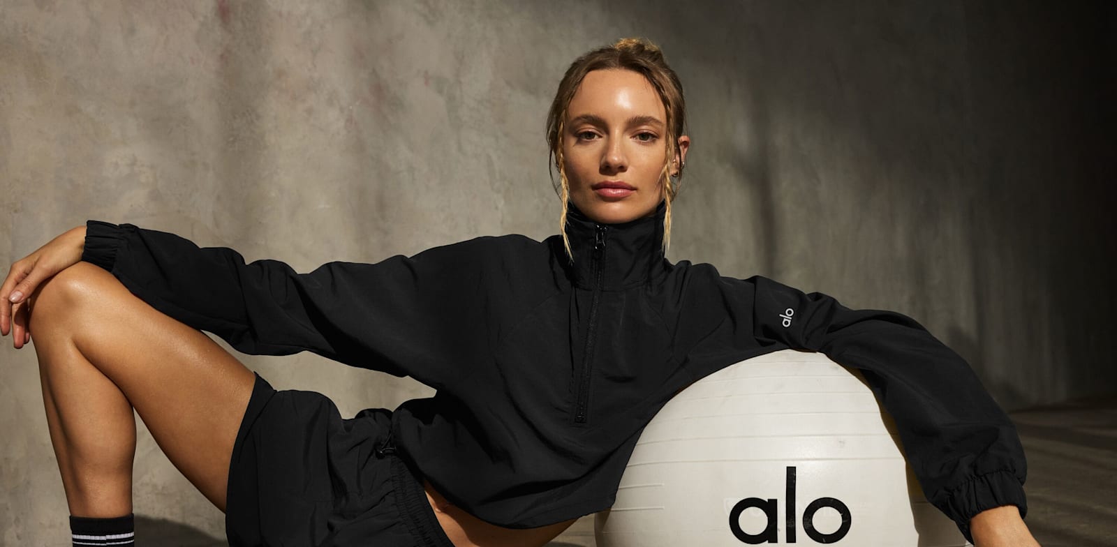 Alo Yoga clothes brand to launch in Israel Globes