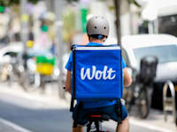 שליחי wolt / צילום: שלומי יוסף