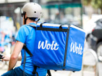 שליחי wolt / צילום: שלומי יוסף