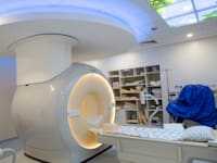 מכשיר MRI - בית חולים וולפסון חולון / צילום: שלומי יוסף