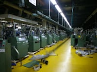 מפעל תפרון כרמיאל - טקסטיל - עובדים / צילום: עינת לברון