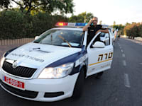 משטרה - שוטר בתפקיד / צילום: תמר מצפי