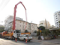 בנין בבניה רחוב ויצמן 29 רחובות / צילום: כדיה לוי