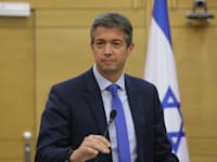 יועז הנדל ח"כ / צילום: אלכס קולומויסקי-ידיעות אחרונות