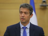 יועז הנדל / צילום: אלכס קולומויסקי-ידיעות אחרונות