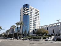 קניון רמת אביב. מנהל הארנונה החליט שהחברה אחראית לתשלום על כל השטחים הציבוריים / צילום: כדיה לוי