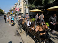 רחוב בתל אביב בסגר השלישי / צילום: איל יצהר