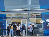 סניף של דקטלון, במרכז ביג בכרמיאל, פתוח למרות ההנחיות / צילום: פאול אורלייב