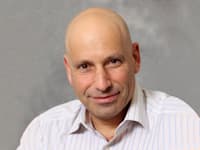 יובל דגים, מנכ"ל אבן קיסר / צילום: סיון פרג'