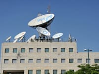 מרכז השידור של חברת יס yes / צילום: תמר מצפי