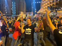 מפגינים נגד נתניהו בבלפור / צילום: התנועה לאיכות השלטון