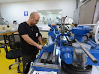 חברת TAG קיבוץ געתון / צילום: איל יצהר