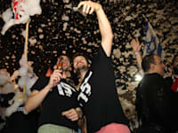 חוגגים את השבעת הממשלה בכיכר רבין / צילום: כדיה לוי