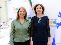 השרה להגנת הסביבה הנכנסת תמר זנדברג והשרה היוצאת גילה גמליאל בטקס החלפת השרים / צילום: רפי בן חקון, לע"ם