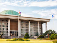 בניין האספה הלאומית של קוריאה הדרומית בסיאול / צילום: Shutterstock, Joshua Davenport