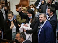 ח''כ שירלי פינטו בכנסת, פחות משבוע לאחר שילדה / צילום: נועם מושקוביץ, דוברות הכנסת