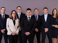 השותפים החדשים בפישר (FBC & Co.) מימין: אייזן אתגר, קוניאק, הרשקוביץ, פלד, פרטוק, ניסני יוספסון, בן-ציון נפתלי / צילום: שחר פליישמן