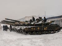 יחידת שריון אוקראינית, היום, סמוך לחרקוב / צילום: Associated Press, Andrew Marienko