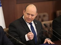 נפתלי בנט. מנסה למצוא פתרון / צילום: עמית שאבי - ידיעות אחרונות