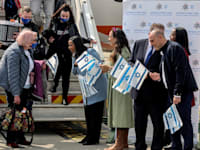 עולים חדשים בנתב''ג / צילום: Reuters, Nir Elias