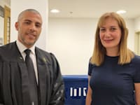 לורי שם טוב ועורך דינה שי שקד היום בבית המשפט / צילום: תמונה פרטית