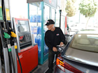 תחנת דלק. האם המחירים ימשיכו לזנק? / צילום: איל יצהר