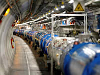 מאיץ החלקיקים ב־CERN / צילום: Reuters, Pierre Albouy