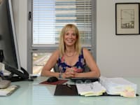 עו''ד ענת בירן / צילום: איל יצהר