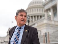 הסנטור הדמוקרטי ג'ו מנצ'ין / צילום: Associated Press, J. Scott Applewhite