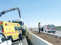 תאונת עבודה בכביש 444 בחודש שעבר / צילום: דוברות מד''א
