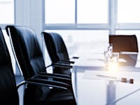 מידור ההנהלה בוועדות הבלתי תלויות עלול להזיק לבעלי המניות / צילום: Shutterstock