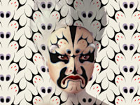 מתוך ''אופרת פקין - עיצוב ומציאות רבודה'', סדרת התצלומים של אורלאן בגלריה שלוש ביפו