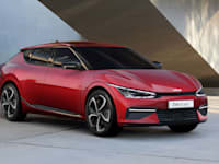 דגם הקרוס-אובר החשמלי קיה EV6 / צילום: קיה