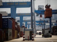 נמל חיפה. נדל''ן וכסף בקופה / צילום: Reuters, Nir Elias