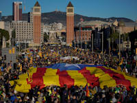 הפגנה למען עצמאות קטלוניה בברצלונה. ערים גדולות הן כר פורה להתנהגות רדיקלית / צילום: Associated Press, Joan Mateu Parra