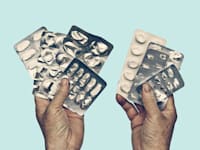 על המחסור בתרופות בבתי המרקחת / צילום: Shutterstock