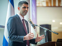 שר התקשורת, שלמה קרעי, במסיבת העיתונאים, היום (ג') / צילום: יונתן זינדל/פלאש 90