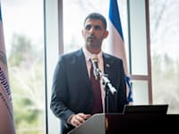 שר התקשורת, שלמה קרעי, במסיבת העיתונאים, היום (ג') / צילום: יונתן זינדל/פלאש 90