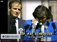 פטרישיה (פאט) שרודר בנאום הוויתור ב–1987. ארה''ב עדיין ממתינה לנשיאה / צילום: צילום מסך יוטיוב