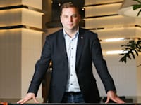 ד''ר טמאש הרנגוזו (Harangozó Tamás) / צילום: שלומי יוסף (צולם במלון דן פנורמה ת''א)