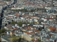 רובע מיטה בברלין. שכר הדירה הממוצע מגיע ל־15.19 אירו למ''ר / צילום: Associated Press, Markus Schreiber