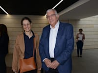 אלחנן רוזנהיים, מנכ''ל פרופימקס, ואלונה בר און, יו''ר גלובס, בוועידת האמון / צילום: איל יצהר