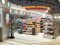 חנות סבן אילבן. מכירות של 66 מיליארד דולר בשנה / צילום: Shutterstock