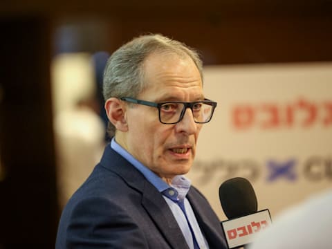 פרופ' יוג'ין קנדל, יו''ר דירקטוריון הבורסה לני''ע, בכנס ''עושים לונג על ישראל'' / צילום: שלומי יוסף