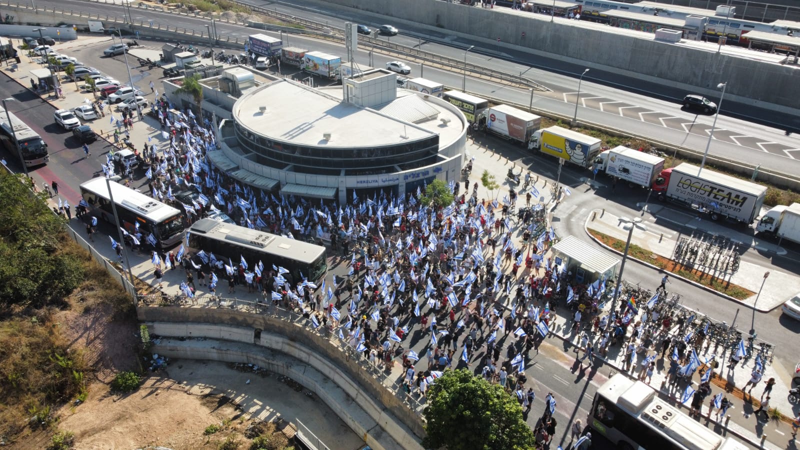 תחנת הרכבת בהרצליה / צילום: מאור שלייפר