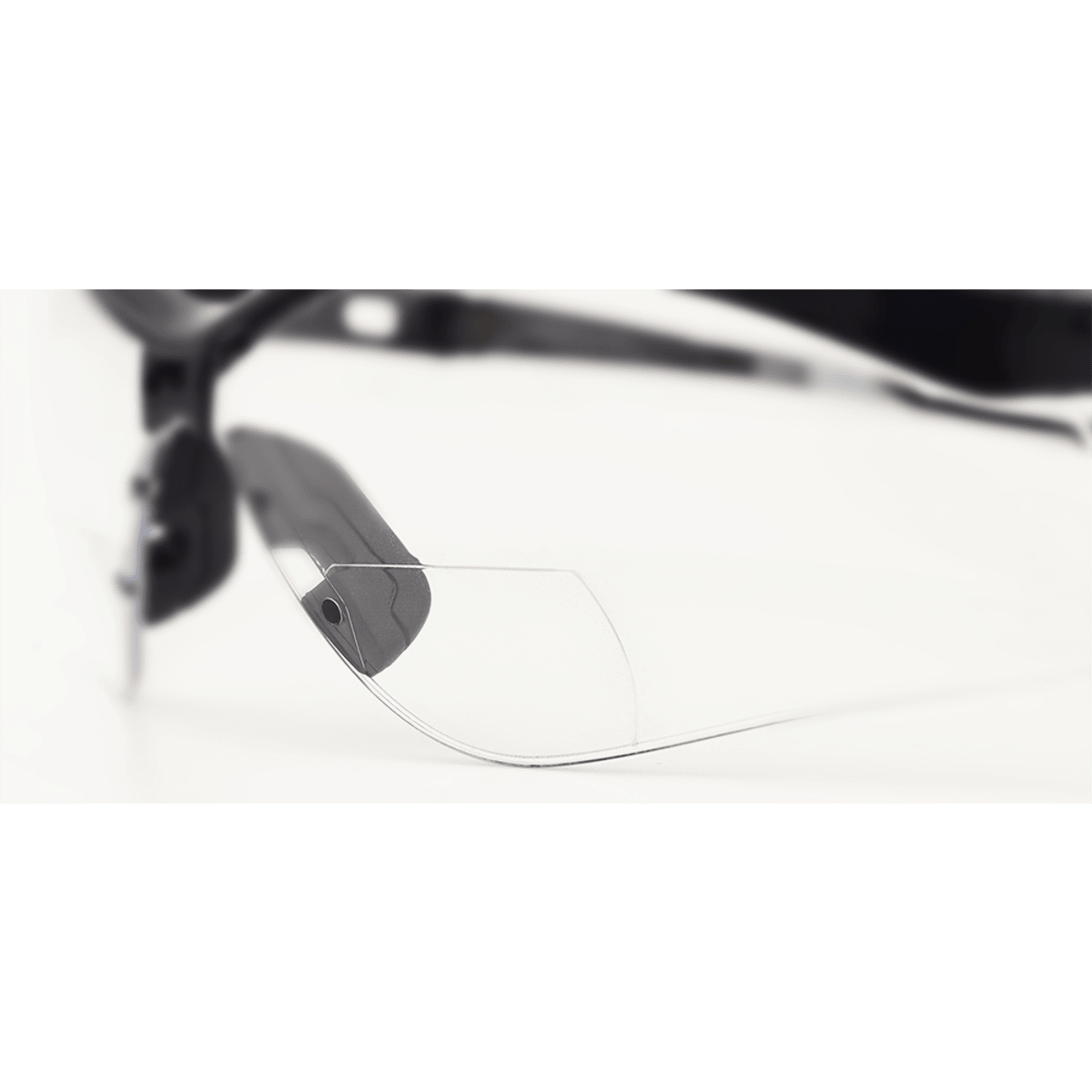 Spearfish® Clear Performance Fog Technology 2.0 Diopter Bifocal Reader Style Lens, Shiny Black Frame Safety Glasses - BH225120PFT